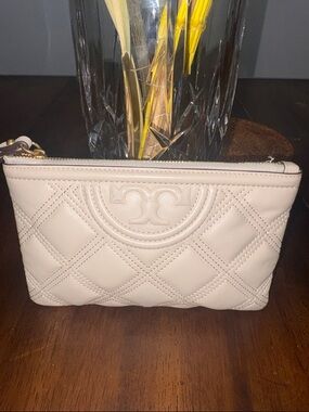 Tory Burch Fleming Soft Quilted Leather Wristlet.